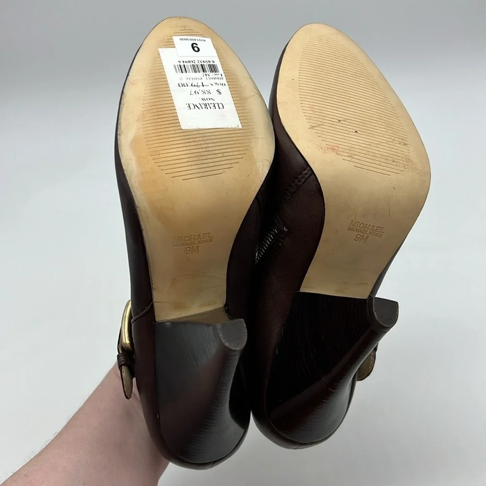 MICHAEL Michael Kors Women US 9 Brown Leather Heeled ankle booties Gold Buckle
